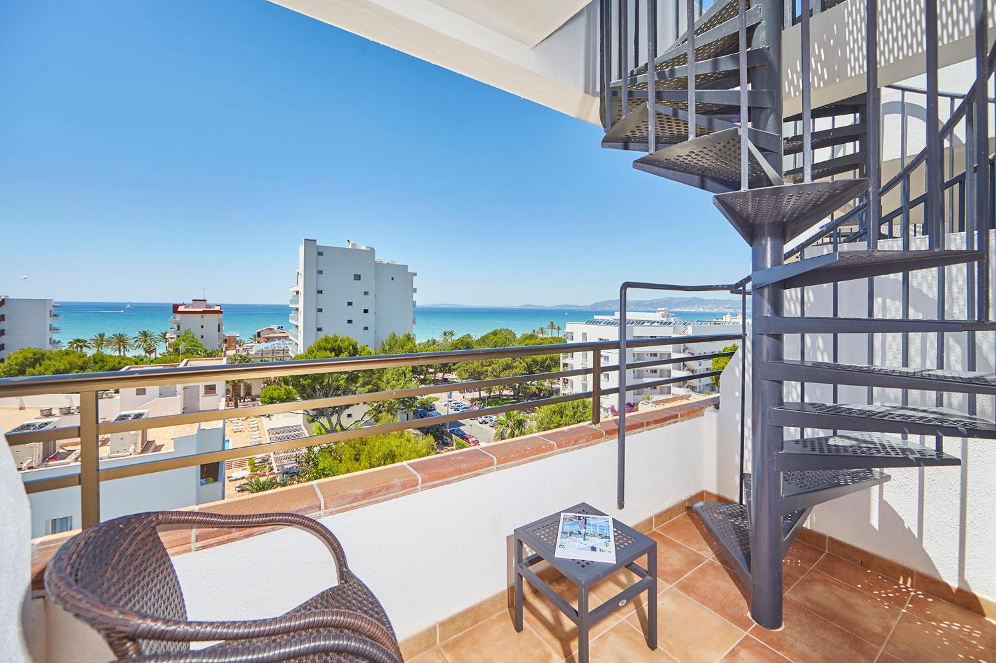 Superior Double Room with Sea View,1499951323:JPEG