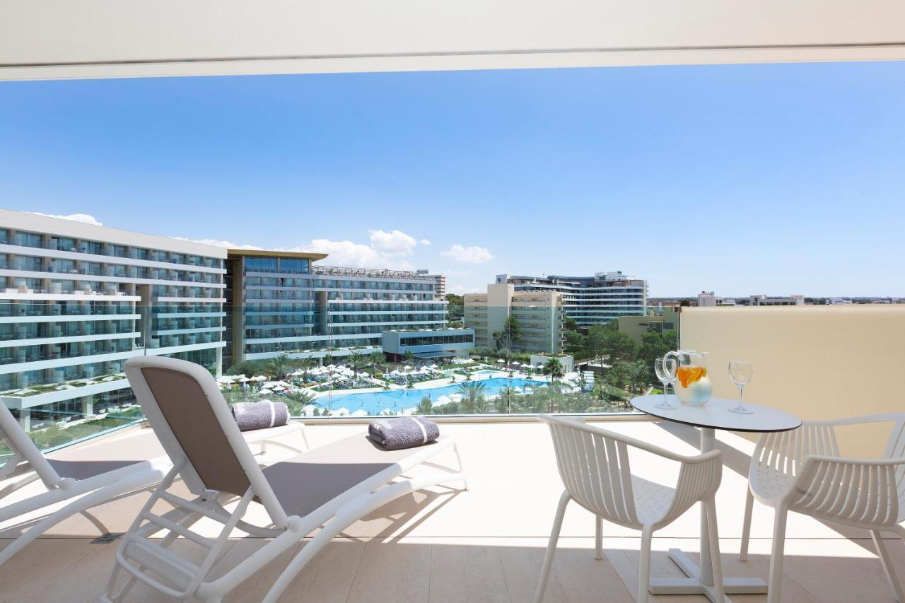 Junior Suite mit Poolblick